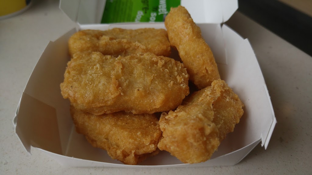 McDonalds | 924 Victoria Ave E, Regina, SK S4N 7A9, Canada | Phone: (306) 525-2621