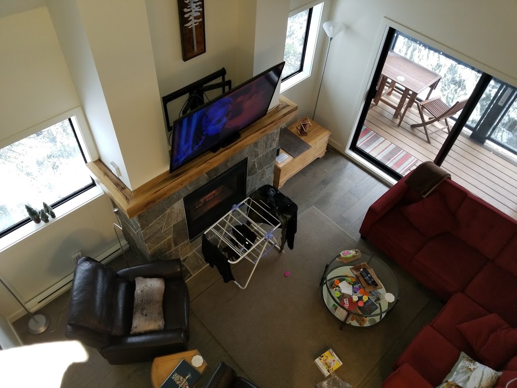 POWDERHORN by Holiday Whistler | 4821 Spearhead Dr, Whistler, BC V0N 1B4, Canada | Phone: (604) 932-2038