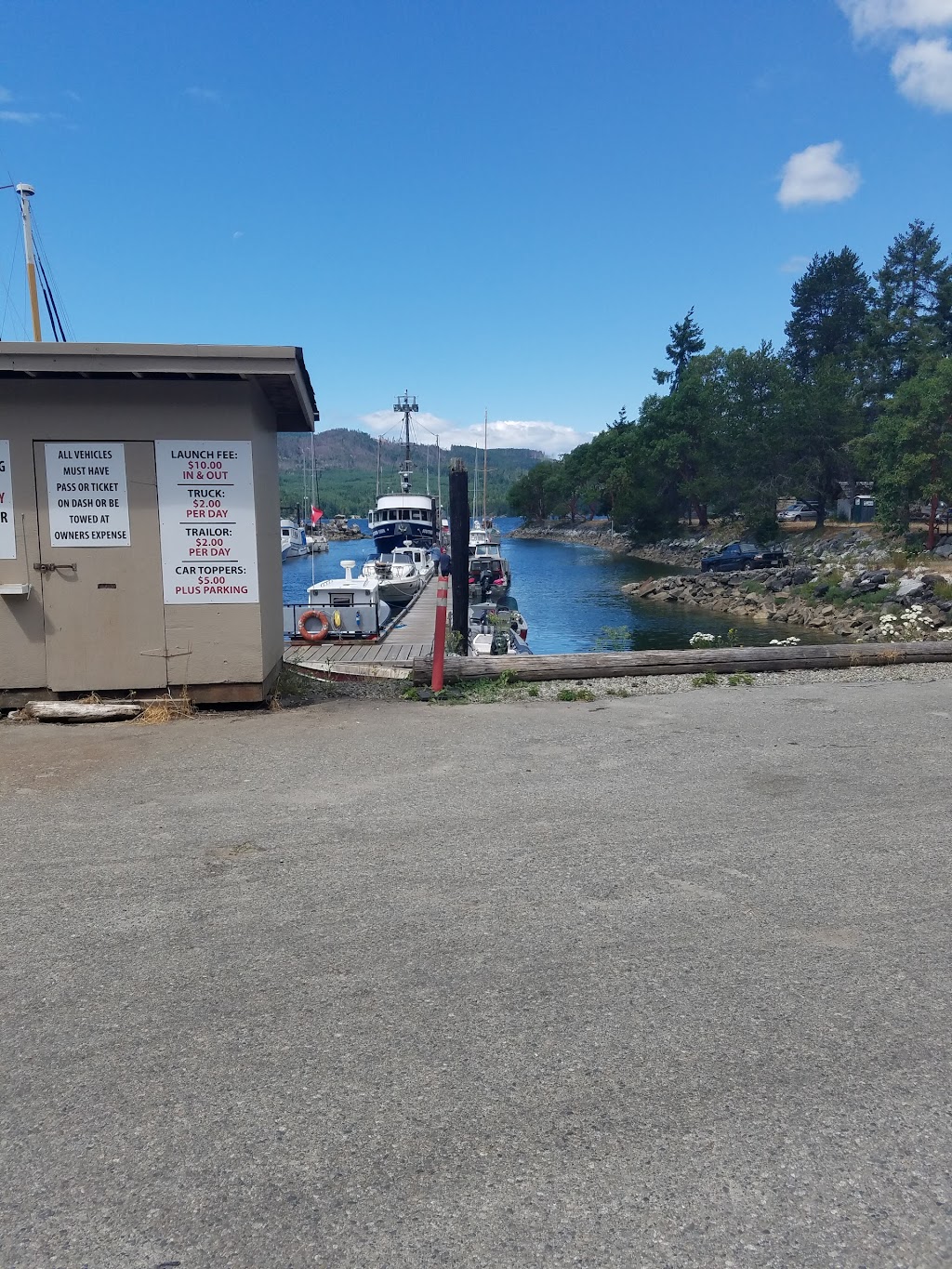 Tillicum Bay Marina Inc | 5794 Naylor Rd, Sechelt, BC V7Z 0C7, Canada | Phone: (604) 885-2100
