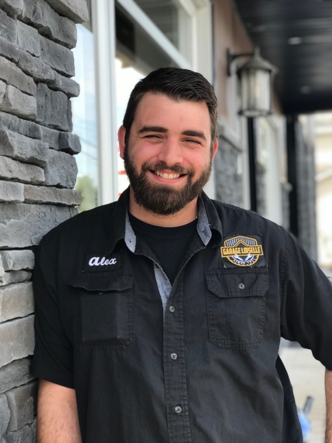 Garage Loiselle | 878 Notre Dame St, Embrun, ON K0A 1W0, Canada | Phone: (613) 443-2955