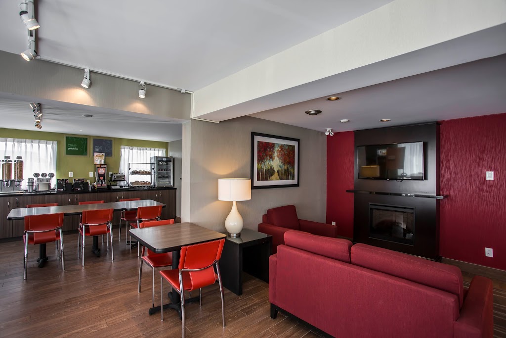 Comfort Inn Ottawa East | 1252 Michael St, Gloucester, ON K1J 7T1, Canada | Phone: (613) 744-2900