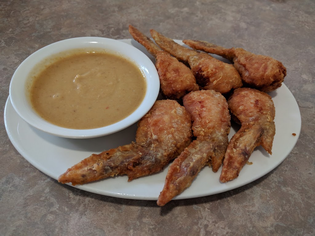 Bouns Restaurant | 4-208 Marion St, Winnipeg, MB R2H 0T6, Canada | Phone: (204) 231-3005