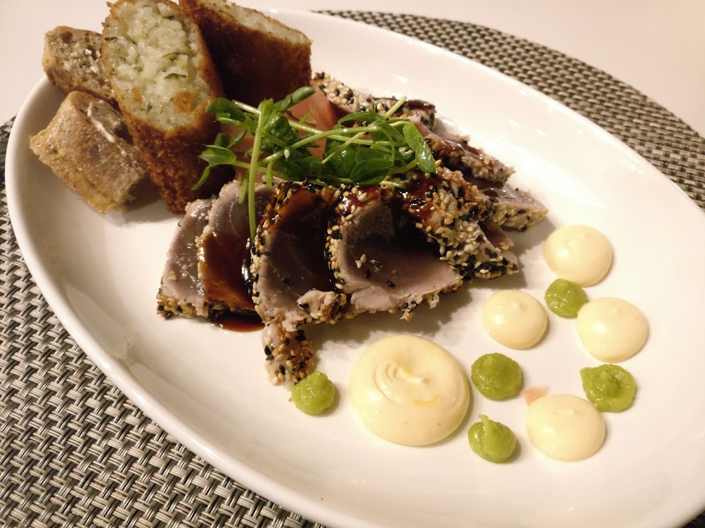 Lakeside Seafood & Grill | 9 Harbour St E, Collingwood, ON L9Y 5B5, Canada | Phone: (705) 446-3274