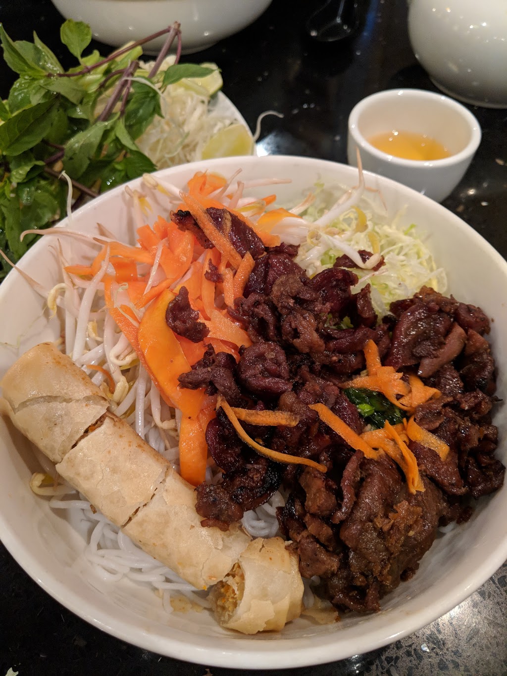 Com Pho Asia | restaurant | 16635 Yonge St, Newmarket, ON L3X 1W4, Canada | 9058309626 OR +1 905-830-9626