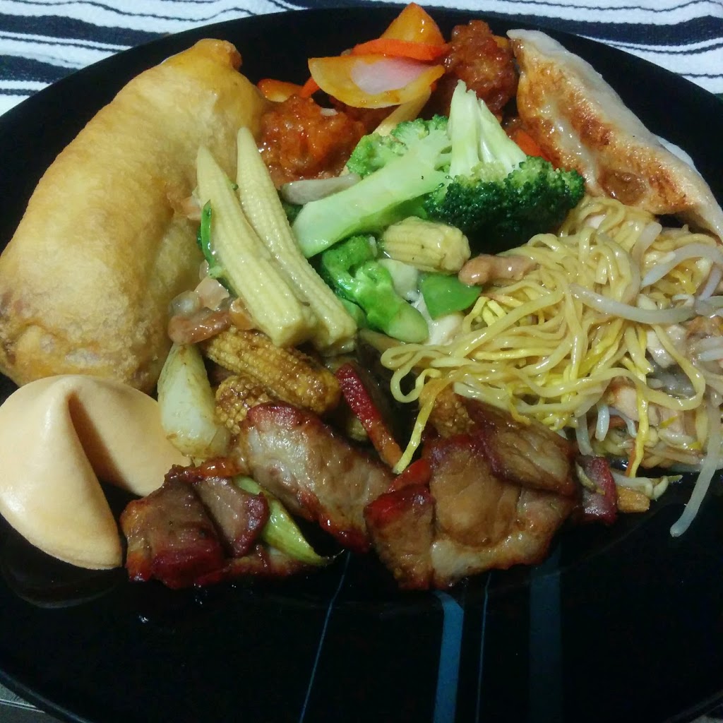 Toi Shan Restaurant | 3819 Bow Trail SW, Calgary, AB T3C 2E8, Canada | Phone: (403) 246-4242