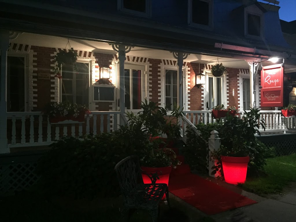 Galerie Porte Rouge - Baie-St-Paul | 61 Rue St Jean Baptiste, Baie-Saint-Paul, QC G3Z 1M3, Canada | Phone: (418) 760-8830
