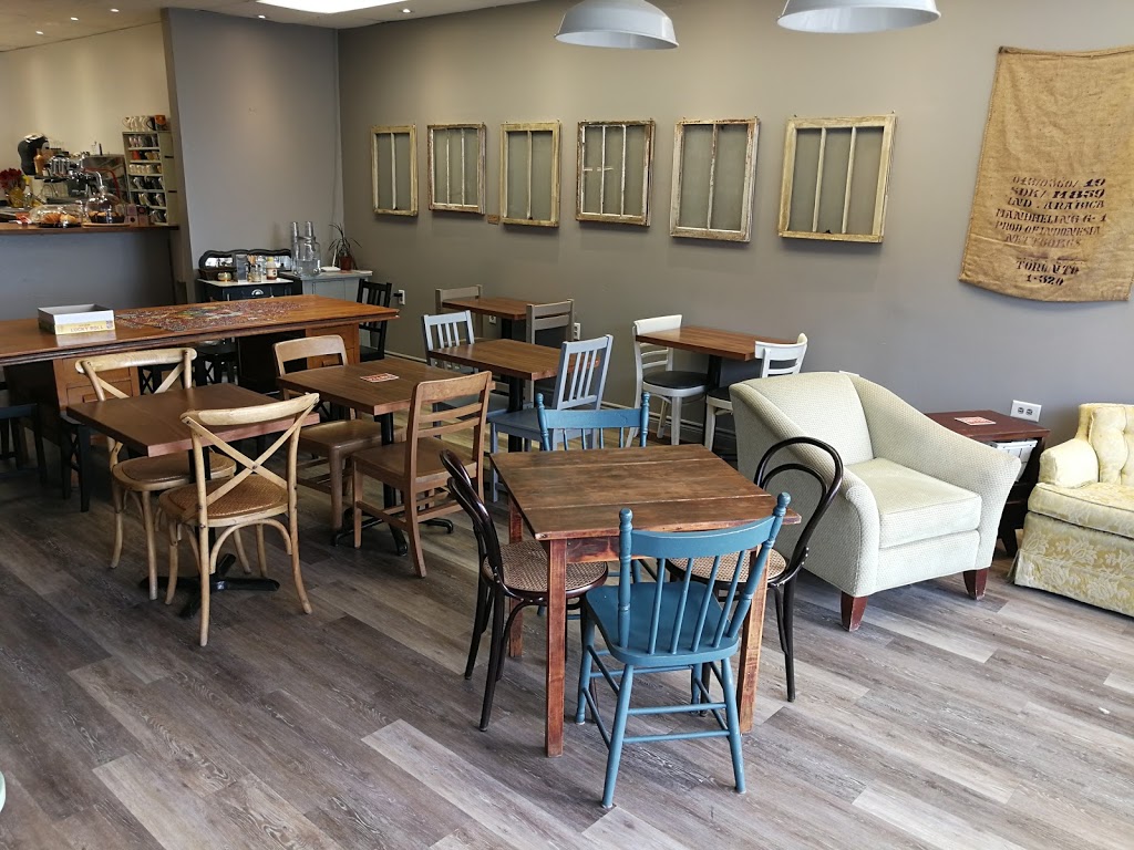 Crosscut Coffee | 1142 Davenport Rd, Toronto, ON M6G 2C6, Canada | Phone: (647) 724-7828