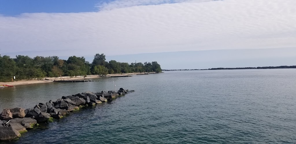 Toronto SUP & Kayak | 1 Cherry St, Toronto, ON M5A 1A1, Canada | Phone: (647) 546-4787