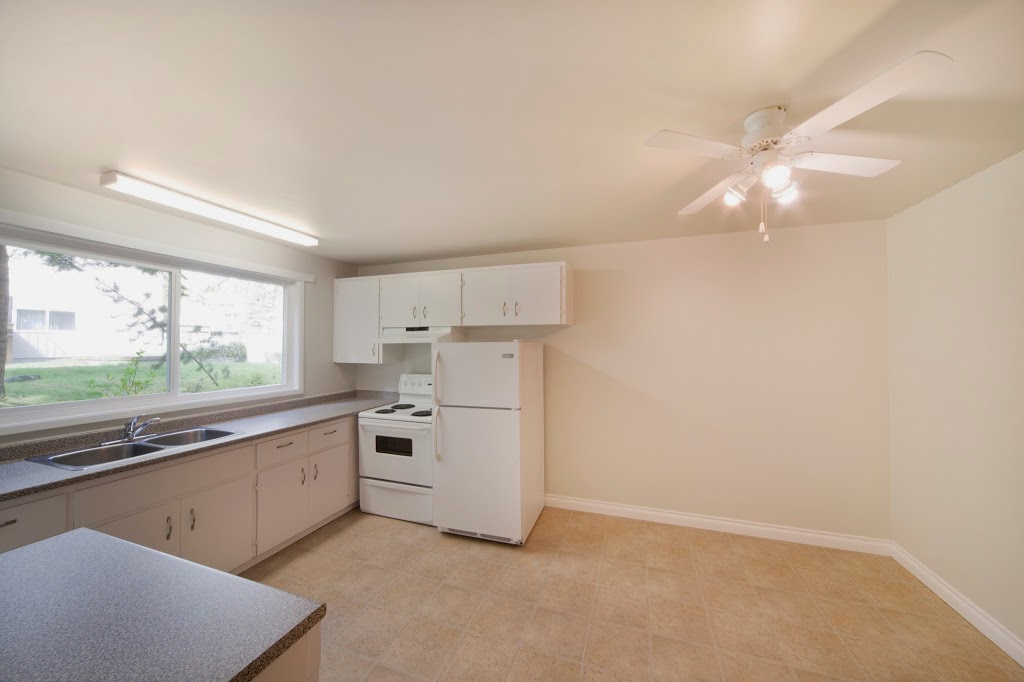 Woodland Park Townhomes | 1190 Cecile Dr, Port Moody, BC V3H 1N1, Canada | Phone: (604) 939-0221