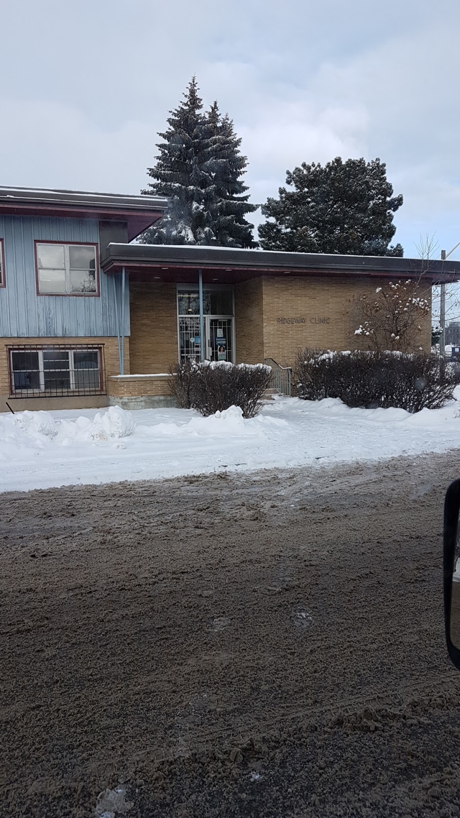 Remus John L Dr CD MD FRCS(C) CSME Aadep Oemac | Ridgeway Clinic, Thunder Bay, ON P7E 5H8, Canada | Phone: (807) 623-7252