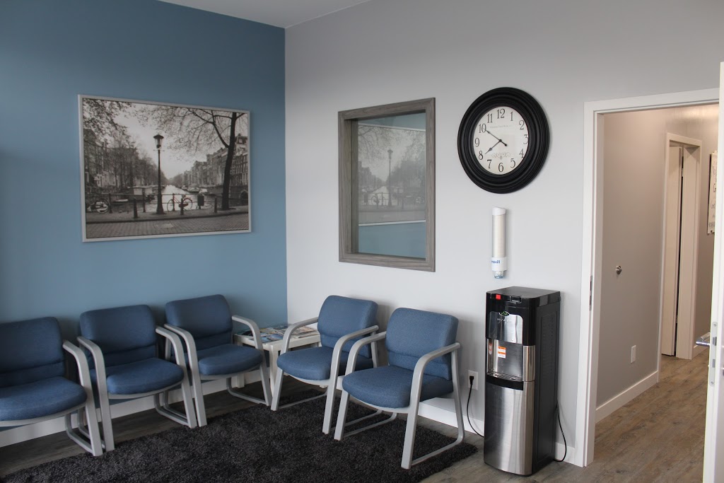 Grand Denture Clinic, Timo Gerzen D.D. | #102B- 20 Hyw 52 west, Steinbach, MB R5G 2L2, Canada | Phone: (204) 326-7672