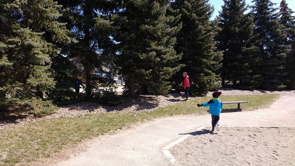 Berwick Green Park | 2086 Berwick Dr, Burlington, ON L7M 4B3, Canada