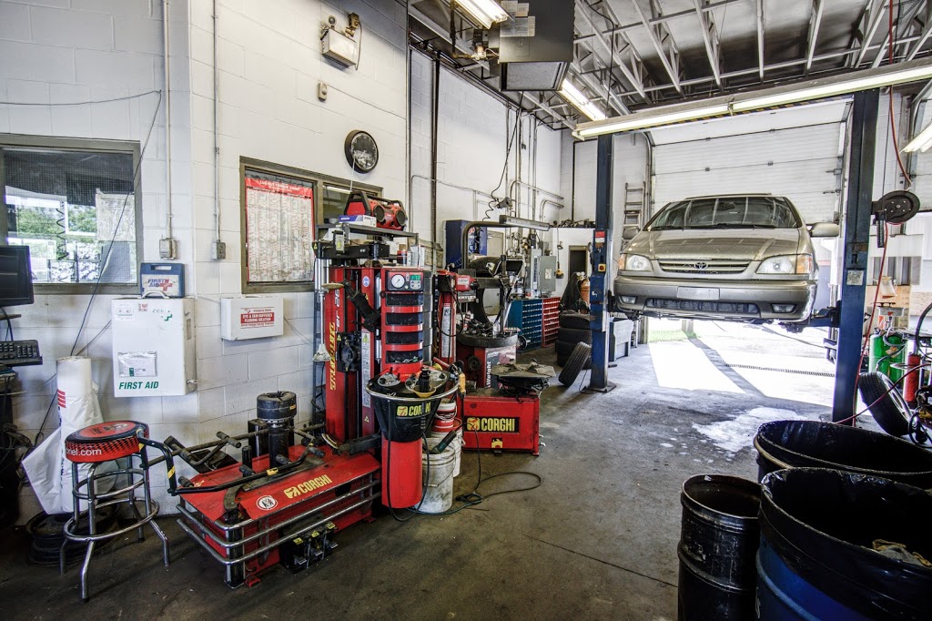 Tirecraft Edmonton 118 Ave. & 122 St | 12208 118 Ave NW, Edmonton, AB T5L 2K1, Canada | Phone: (780) 454-6654