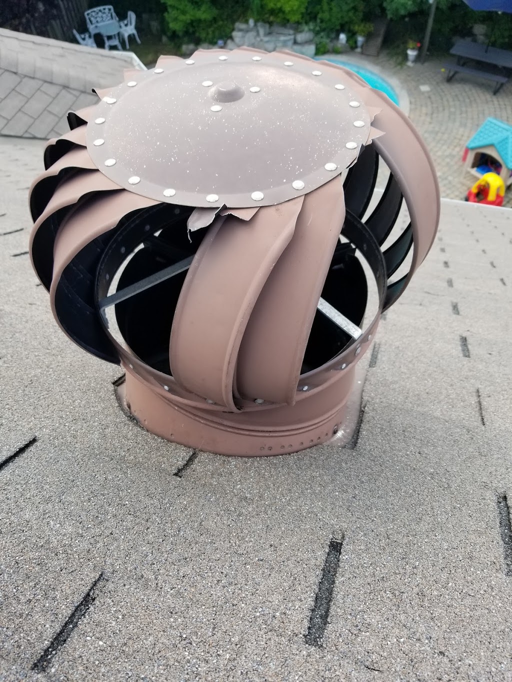 Toronto Roof Repairs Inc | 2505 Dunwin Dr #5, Mississauga, ON L5L 1T1, Canada | Phone: (416) 247-2769