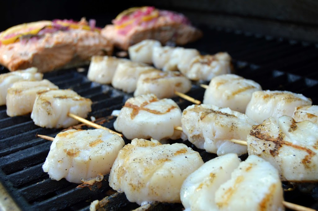 Angelos Waterfront Seafood Market | 3631 Dixie Rd #5, Mississauga, ON L4Y 4H2, Canada | Phone: (905) 624-3477