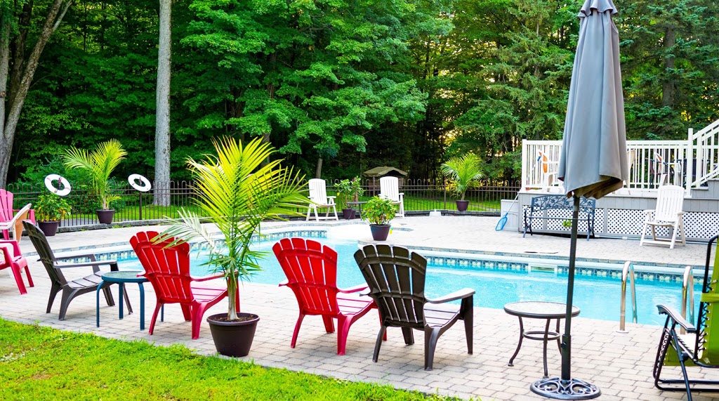 Auberge Du Mont Rigaud | 20 Rue Bourget, Rigaud, QC J0P 1P0, Canada | Phone: (450) 451-2202