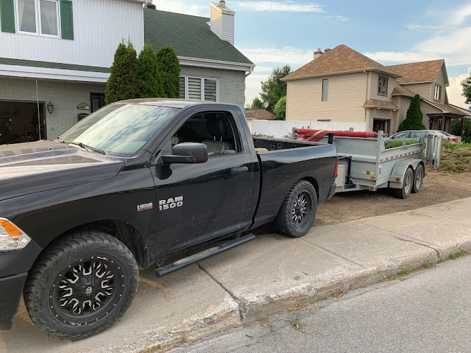 Entretien de pelouse La Coupe Royale | 1598 Rue Rodrigue, Terrebonne, QC J7M 0K2, Canada | Phone: (514) 476-5001