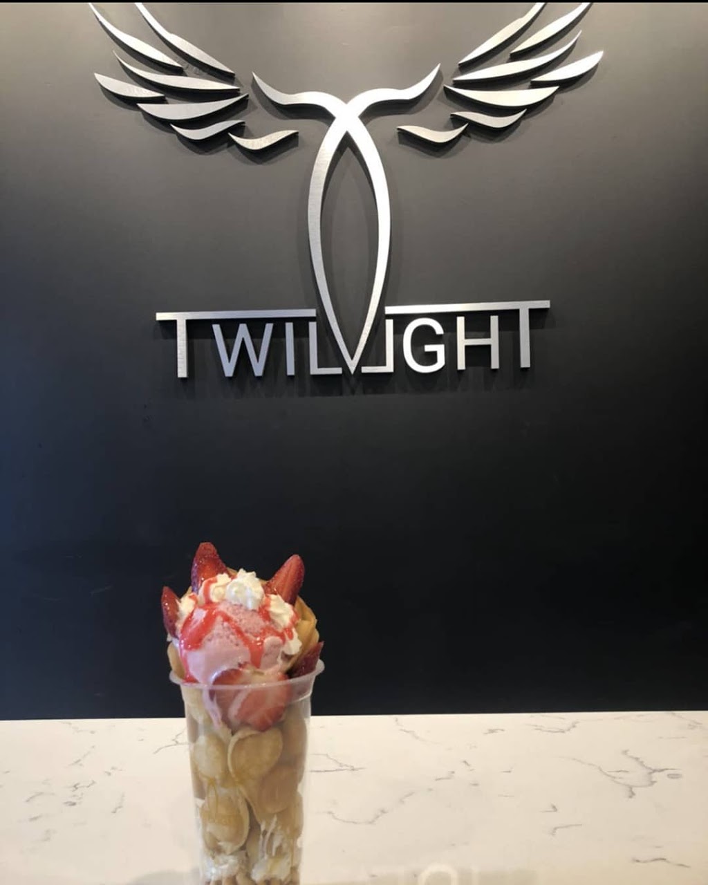 Twilight Cafe | 35-3300 Midland Ave, Scarborough, ON M1V 4W7, Canada | Phone: (647) 346-4332