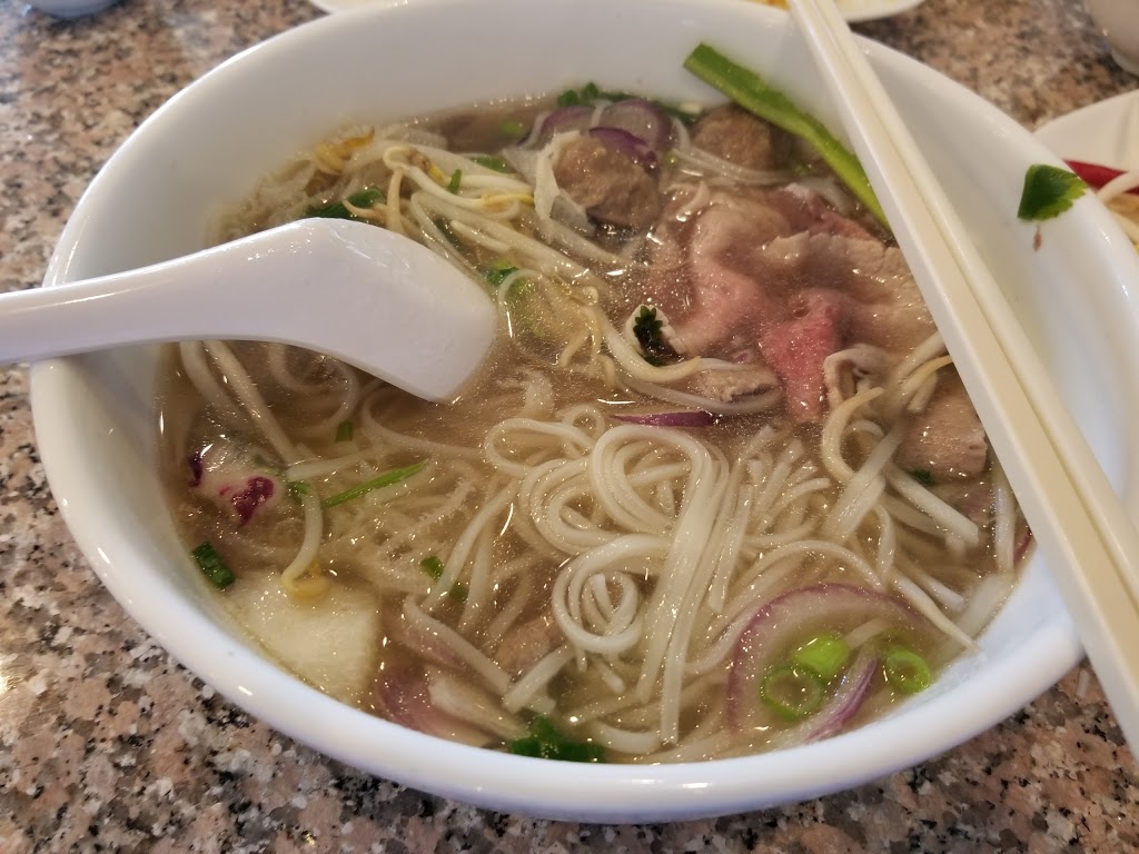 Pho Xyclo Vietnamese Restaurant | 6175 Dunn St, Niagara Falls, ON L2G 2P4, Canada | Phone: (905) 353-8472