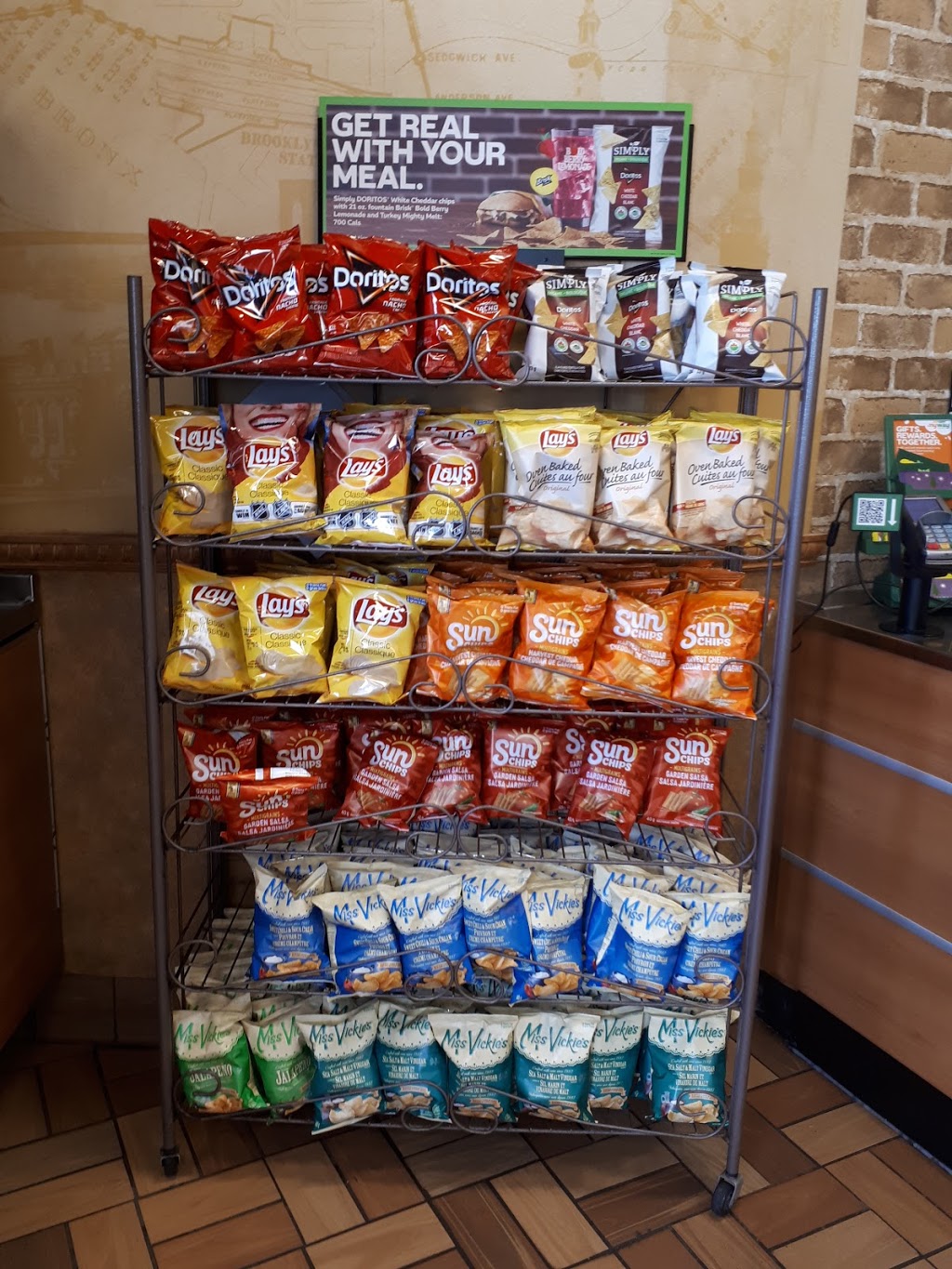 Subway | 572 Niagara St N, Welland, ON L3C 6T8, Canada | Phone: (905) 714-0677