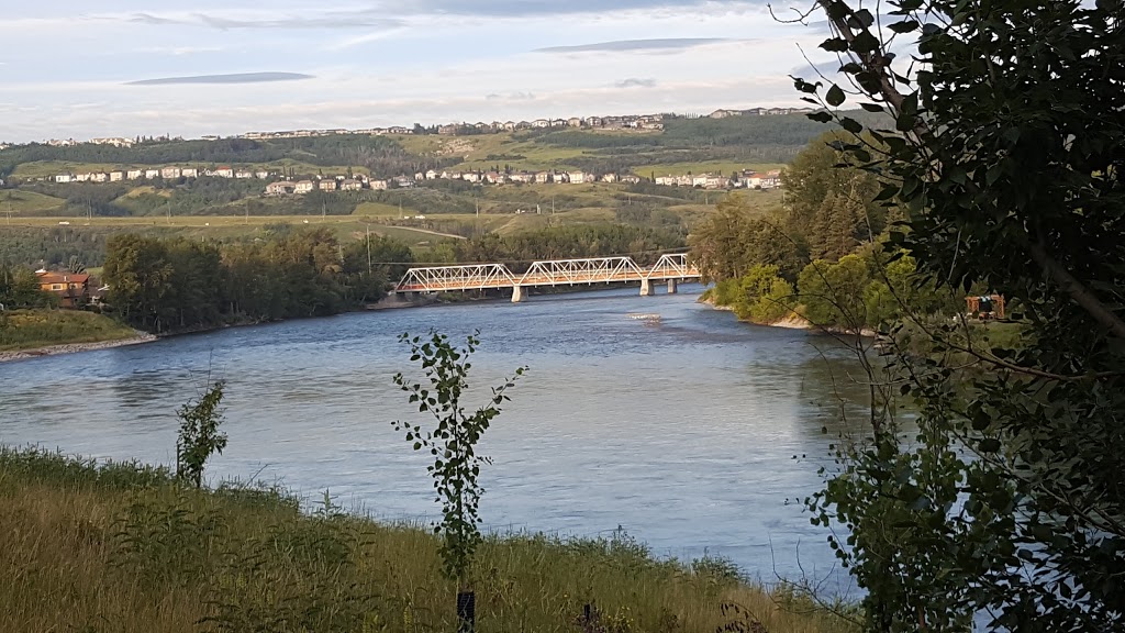 Bowmont Park | 85 St NW, Calgary, AB T3B 3P5, Canada | Phone: (403) 268-2489