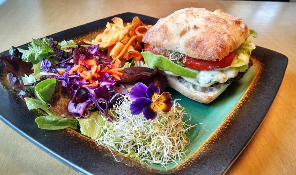 Café du Couvent | 200 Rue du Couvent, Richmond, QC J0B 2H0, Canada | Phone: (819) 644-0434