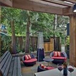 House On Dunbar B&B | 3926 W 20th Ave, Vancouver, BC V6S 1G4, Canada | Phone: (604) 224-6355