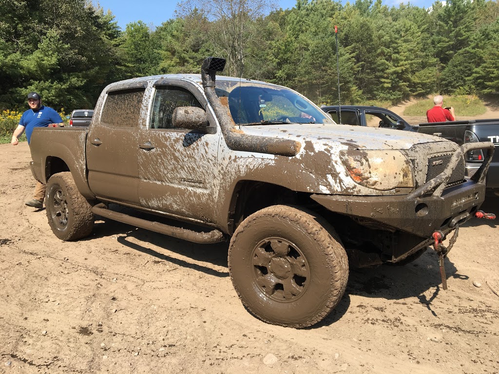 Brooklin Coin Car Wash Inc. | 105 Winchester Rd W, Whitby, ON L1M 2B5, Canada