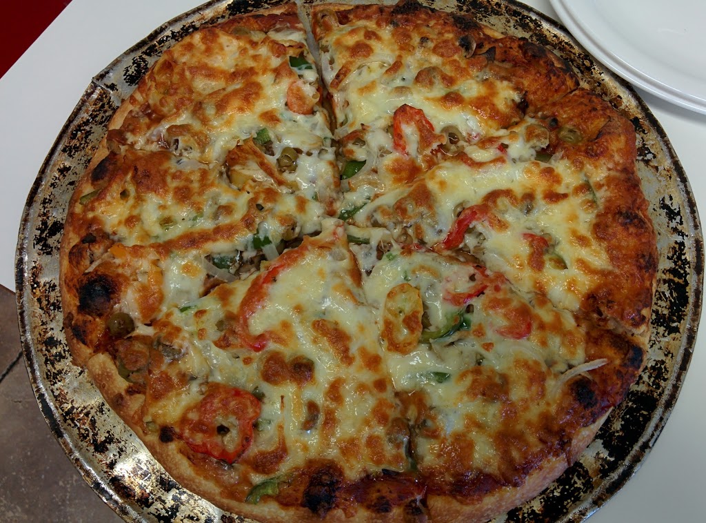Beneci Pizzeria | 4 Lorry Greenberg Dr #8, Ottawa, ON K1G 5H6, Canada | Phone: (613) 739-7777