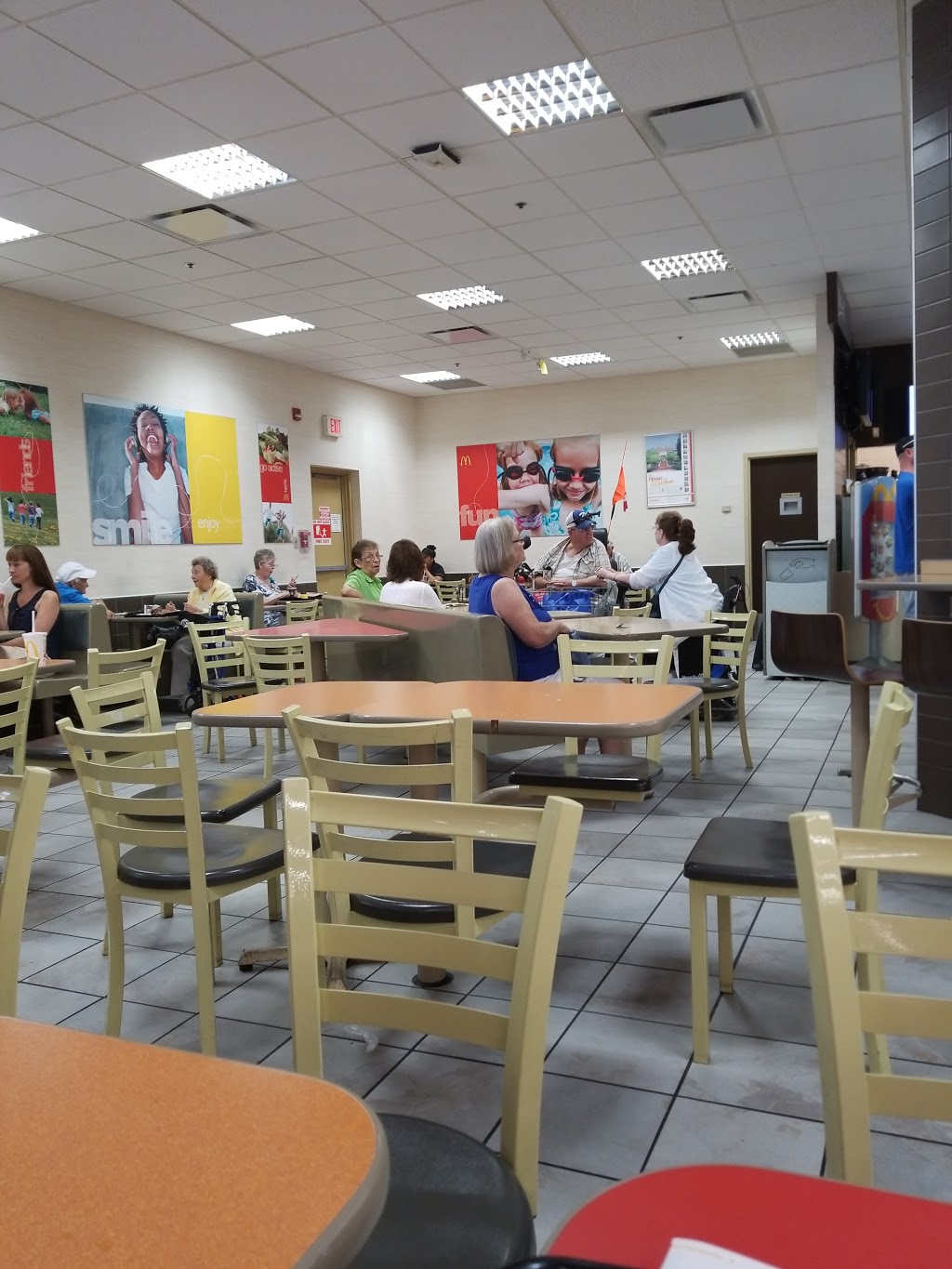 McDonalds | 3020 Drinkwater Rd, Duncan, BC V9L 6C6, Canada | Phone: (250) 748-7838