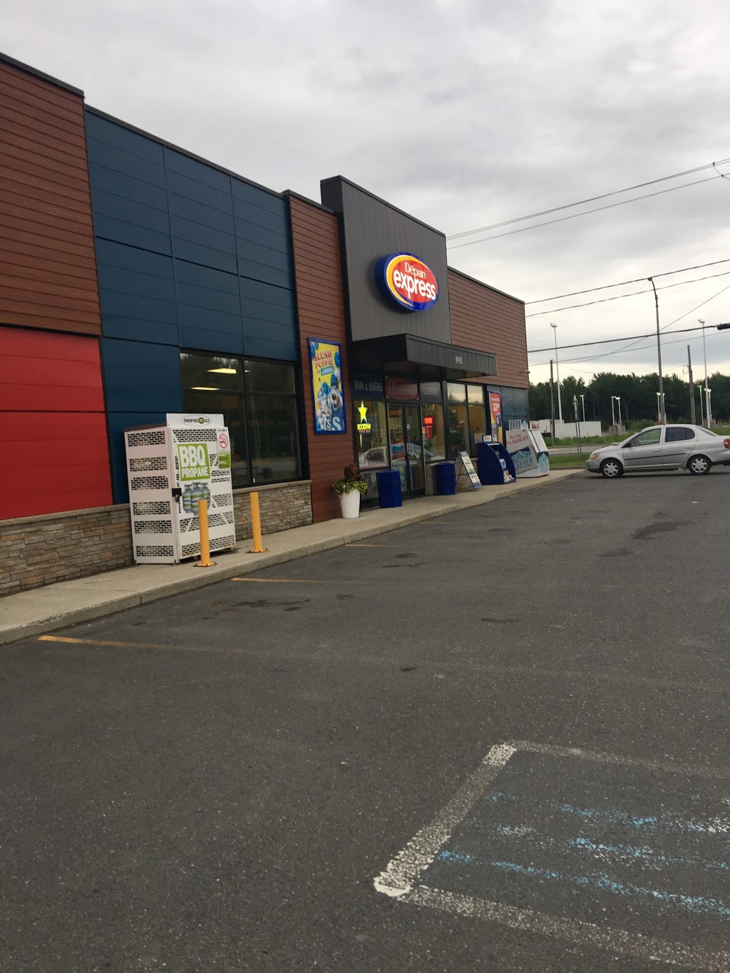 Ultramar | 320 Rue Aubry, Sainte-Eulalie, QC G0Z 1E0, Canada | Phone: (819) 225-4300