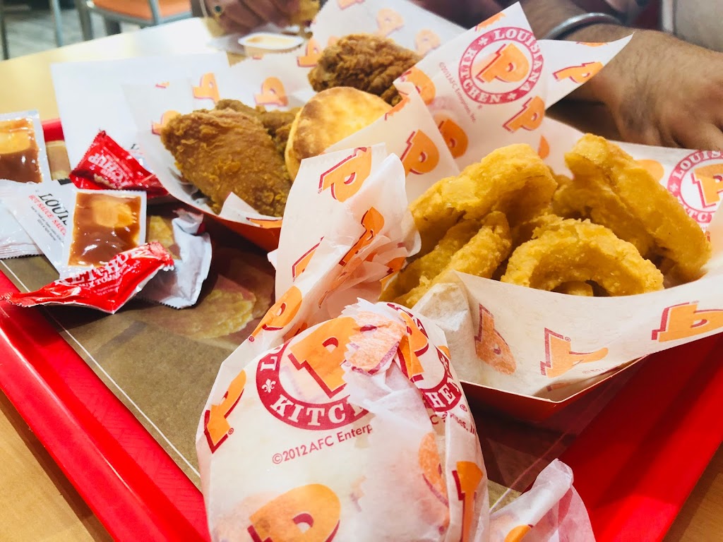 Popeyes Louisiana Kitchen | 7205 Goreway Dr, Mississauga, ON L4T 2T9, Canada | Phone: (905) 671-8887