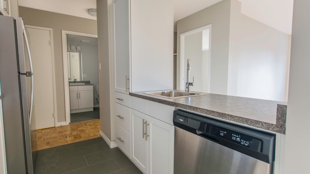 The York House | 10030 114 St NW, Edmonton, AB T5K 1R3, Canada | Phone: (587) 442-0199
