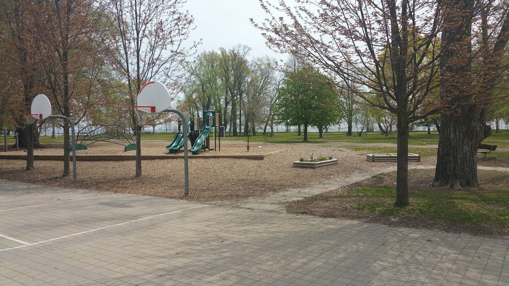 Island Public/Natural Science School | 30 Centre Island Park, Toronto, ON M5J 2E9, Canada | Phone: (416) 393-1910