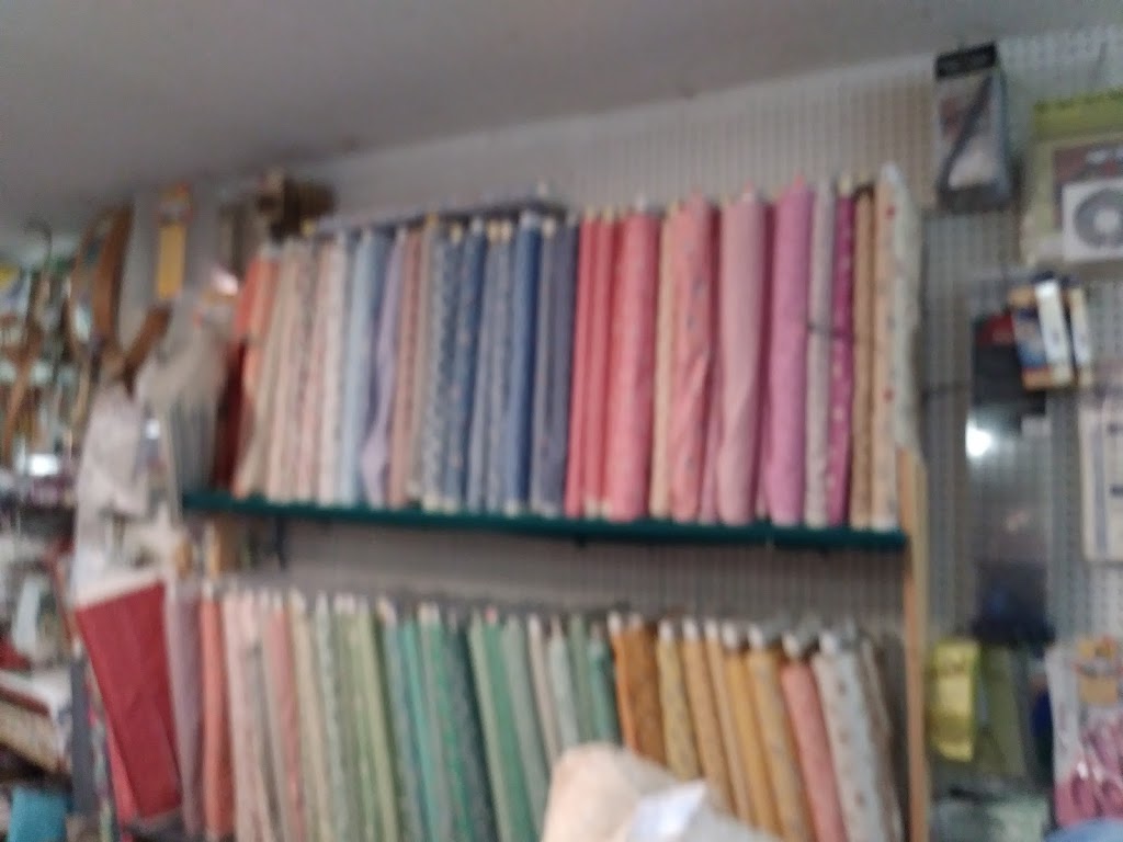 Maw & Paw Craft Shop | 4954 Military Turnpike, Altona, NY 12910, USA | Phone: (518) 236-5762