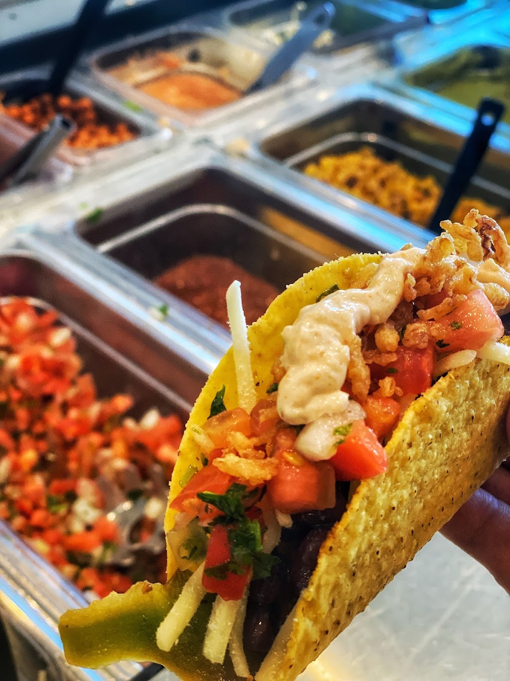 Mucho Burrito Fresh Mexican Grill | 547 Norwich Ave Unit #4, Woodstock, ON N1V 1C7, Canada | Phone: (519) 421-7333
