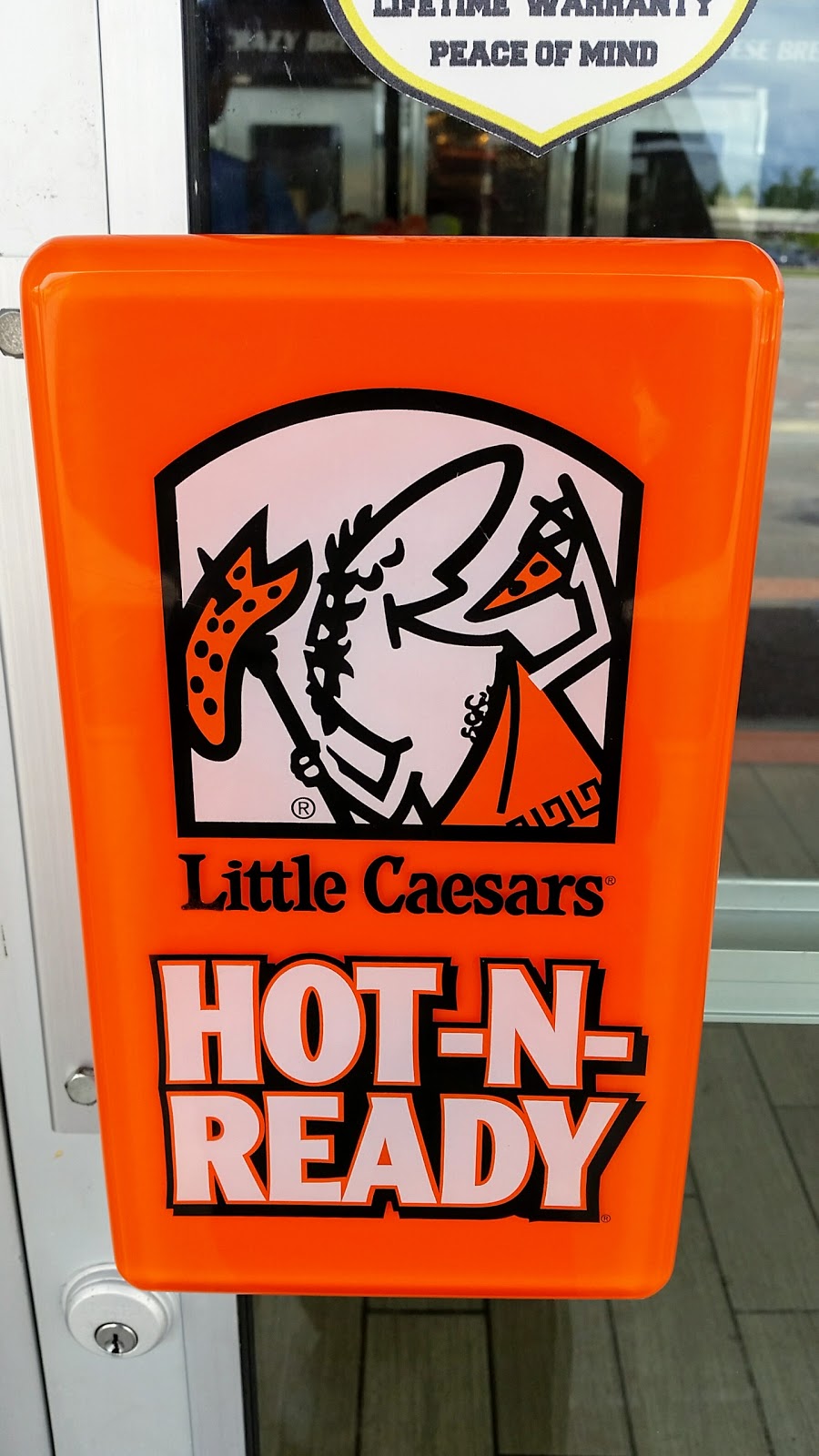 Little Caesars Pizza | 3025 Petawawa Blvd, Petawawa, ON K8H 1X9, Canada | Phone: (613) 506-5555