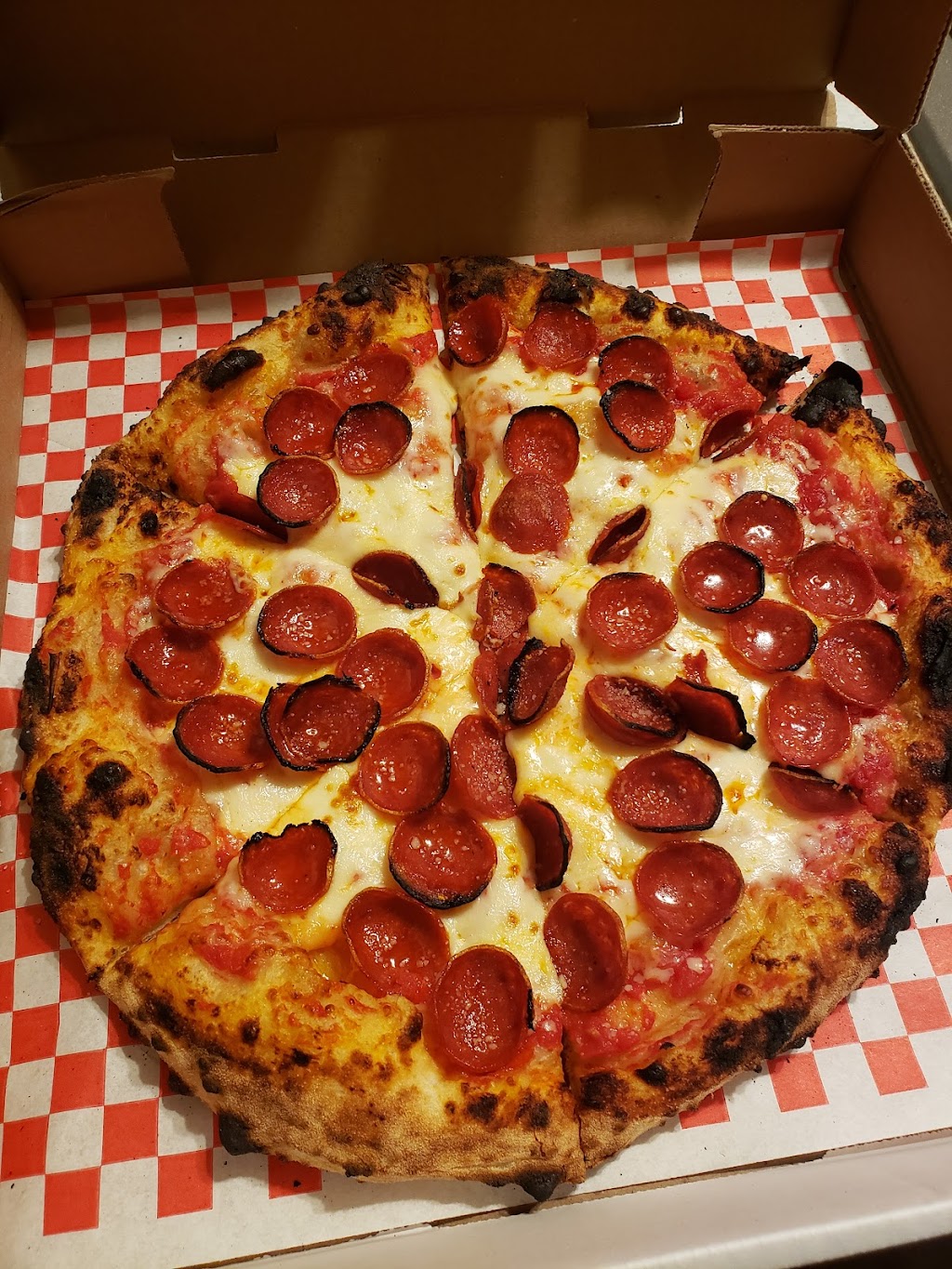 Artizzas | 100 trailer park drive, Huntsville, ON P1H 2J4, Canada | Phone: (705) 380-2241