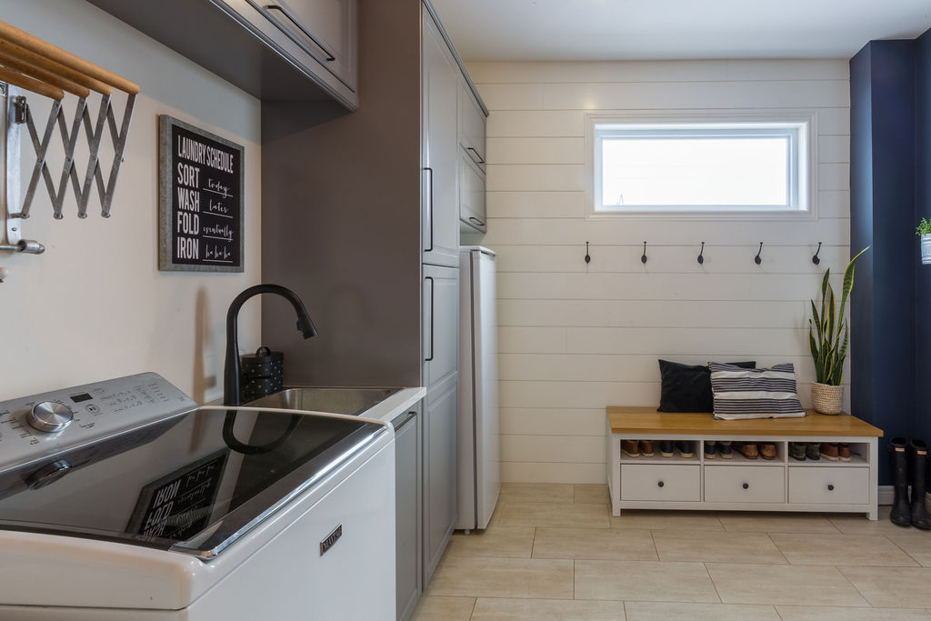 Everlast Homes | 3476 Cherry Ave, Vineland, ON L0R 2C0, Canada | Phone: (289) 440-0698