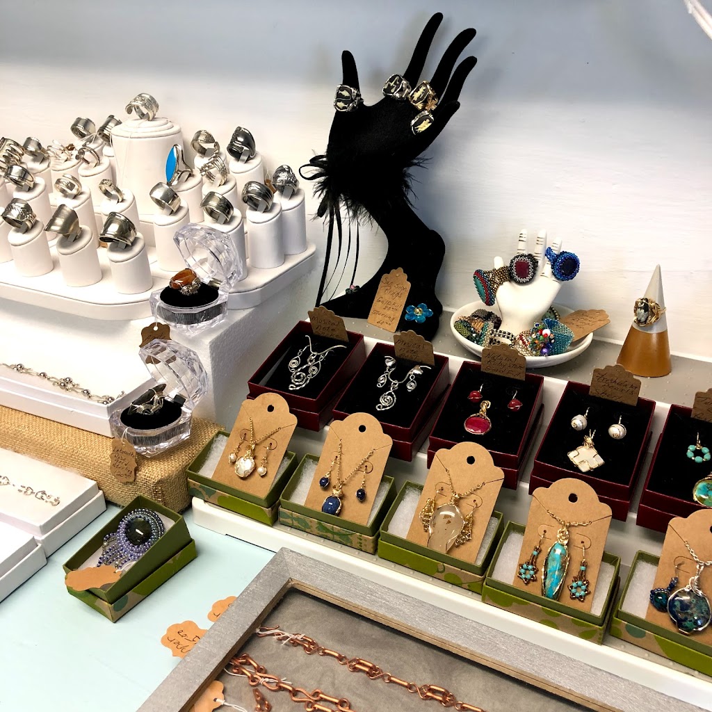 fayes jewelry designs | 3451 Ash St, Gillies Bay, BC V0N 1W0, Canada | Phone: (604) 414-5229