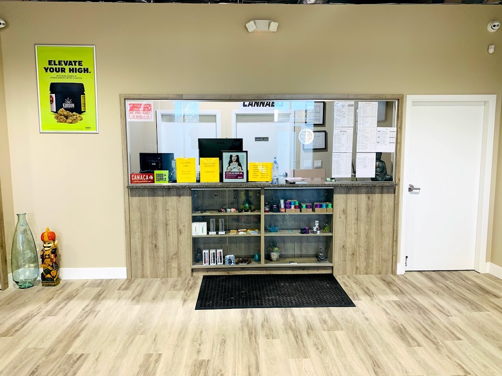 Cloud 520 Cannabis Weed Dispensary | 180 Legacy Main St SE Bay 120, Calgary, AB T2X 4R9, Canada | Phone: (403) 750-4002