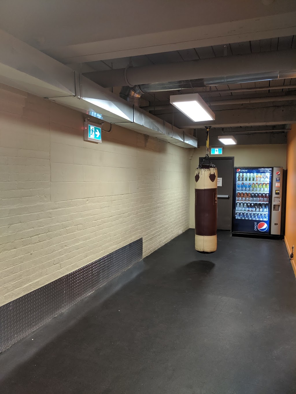 Hone Fitness Queen & Carlaw | 181 Carlaw Ave, Toronto, ON M4M 2S1, Canada | Phone: (416) 238-0015
