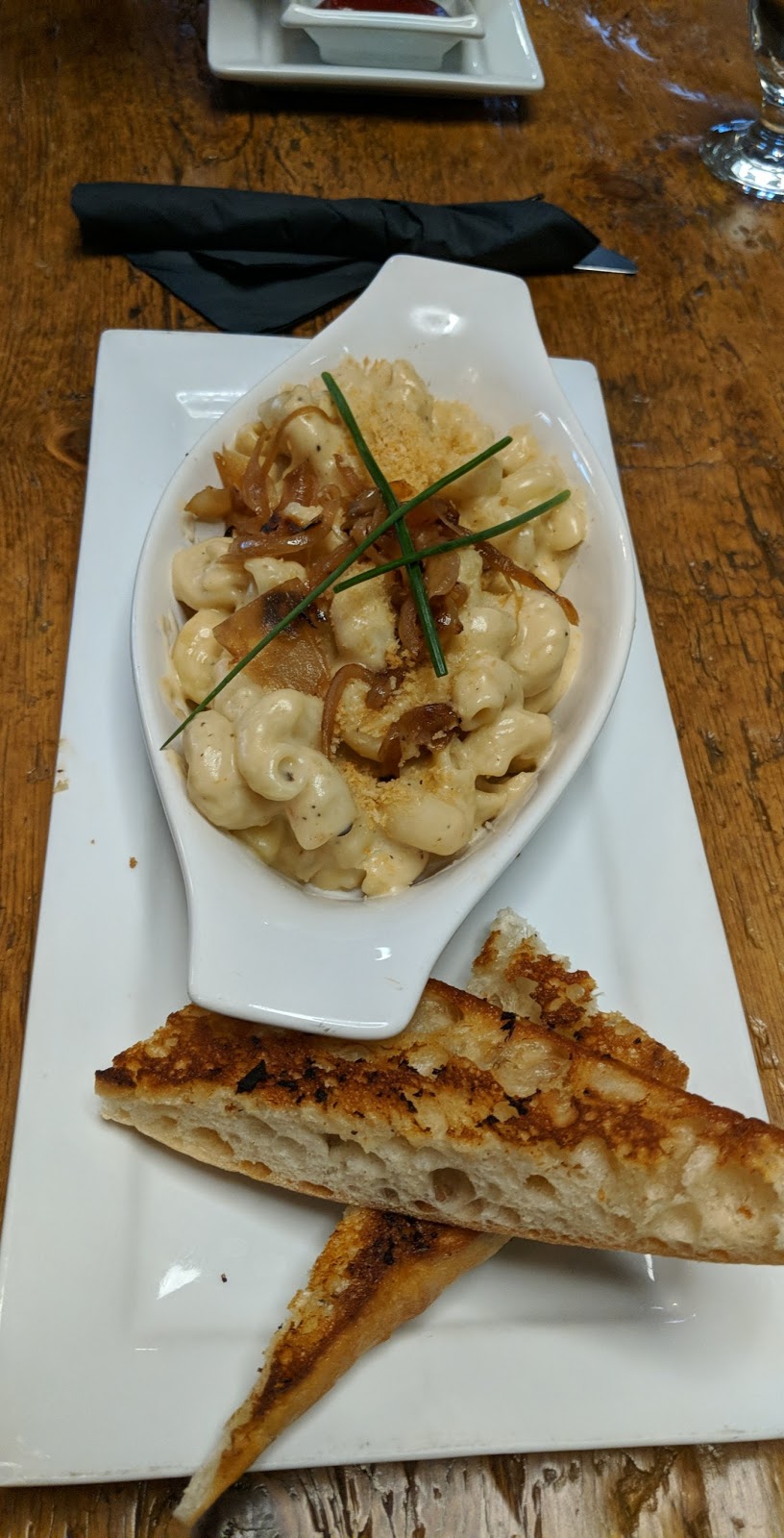 Grain Food Lounge | 121 Charles St W, Kitchener, ON N2G 1H7, Canada | Phone: (519) 804-9088