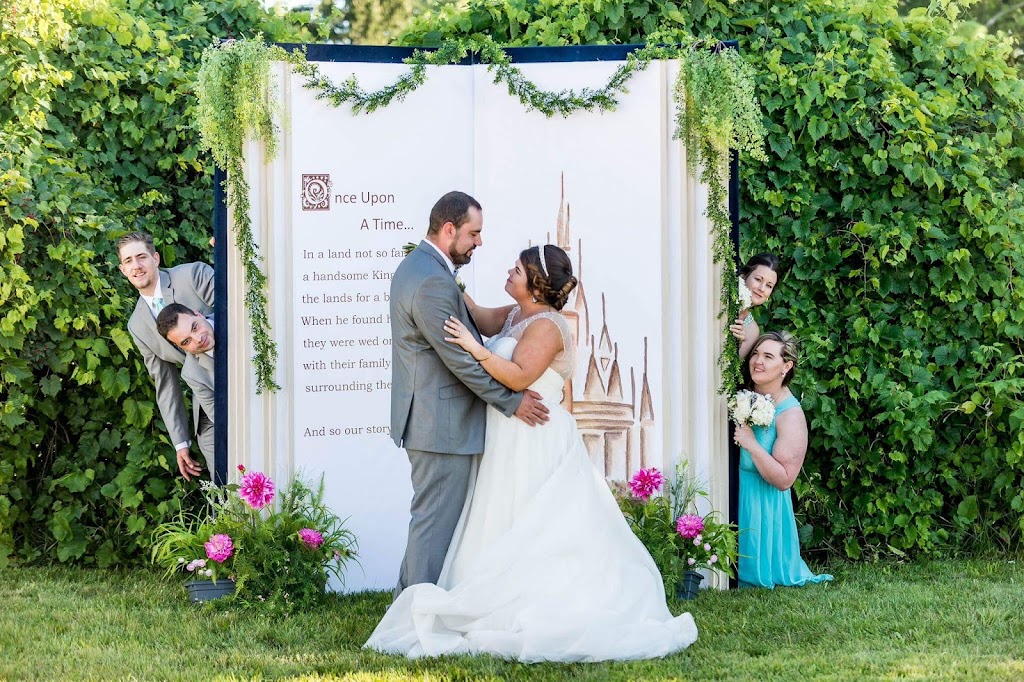 Budget Backdrops and Decor | 3613 Battersea Rd, Inverary, ON K0H 1X0, Canada | Phone: (613) 353-2772