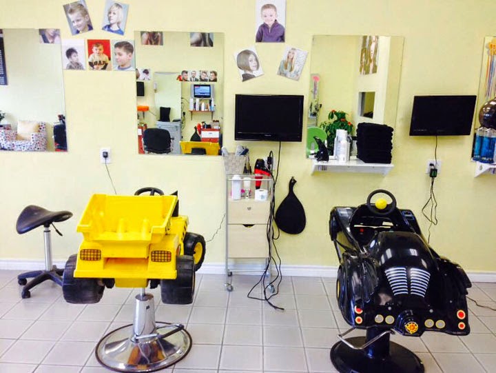 Hair Queen Salon | 16700 Bayview Ave, Newmarket, ON L3X 1W1, Canada | Phone: (905) 235-4900