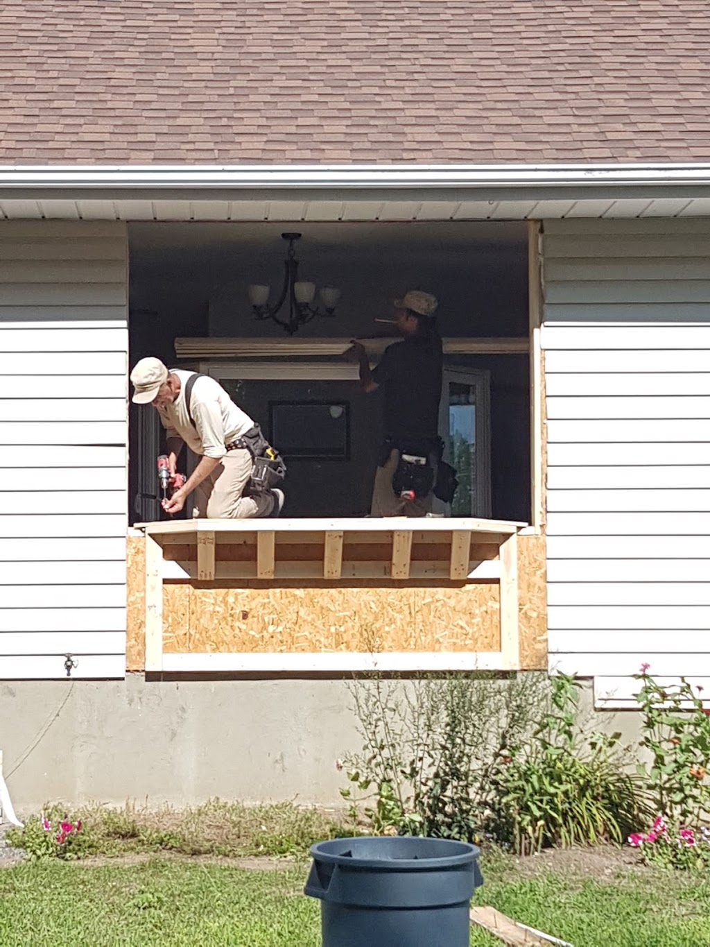 Advantage Enterprises Windows & Doors (Ottawa) | 1902 Robertson Rd. #202K, Ottawa, ON K2H 5B8, Canada | Phone: (613) 224-7887
