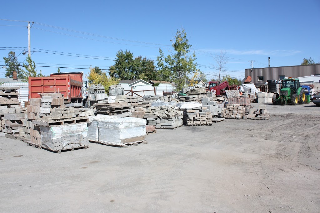Les Entreprises Pierres St-Hubert 2010 inc | 1560 Rue Soucy #200, Saint-Hubert, QC J4T 1A3, Canada | Phone: (450) 462-3164