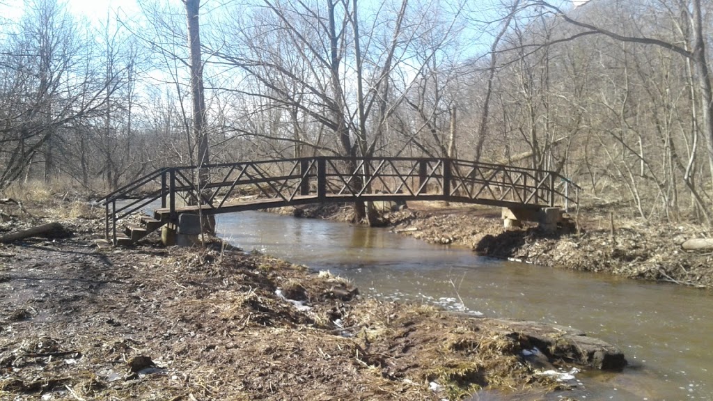 Hidden Valley Park | 1137 Hidden Valley Rd, Burlington, ON L7P, Canada | Phone: (905) 335-7738