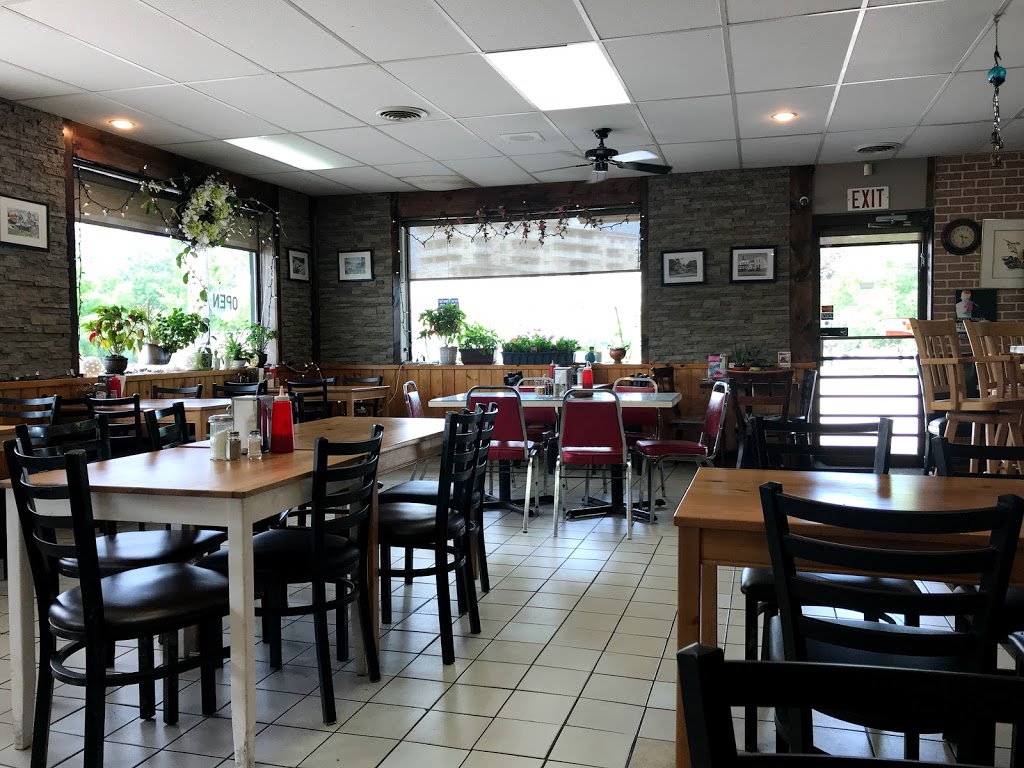 331 Atherley Diner | 331 Atherley Rd, Orillia, ON L3V 1N8, Canada | Phone: (705) 325-1342