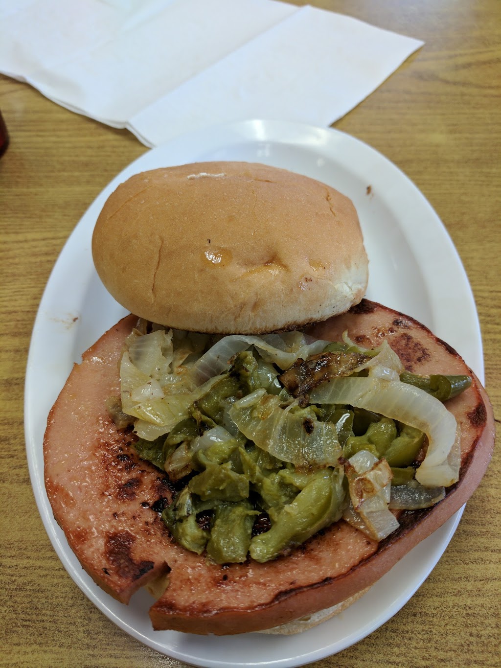 Louies Texas Red Hots | 4890 Transit Rd, Depew, NY 14043, USA | Phone: (716) 668-3796